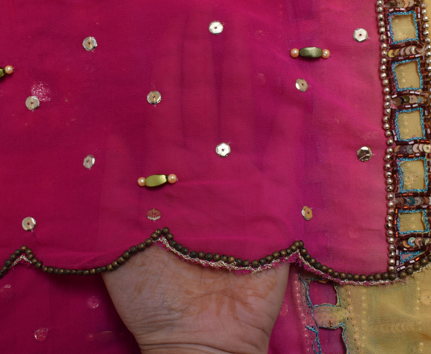 Sushila Vintage Indian Dupatta Blend Georgette Silk Embroidered Long Stole Veil